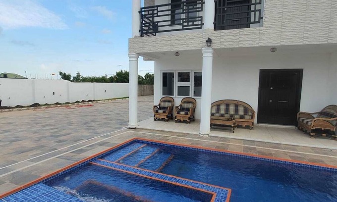 Tema House | Stunning 3 bedroom house with a private pool at a serene neighborhood in Tema 25