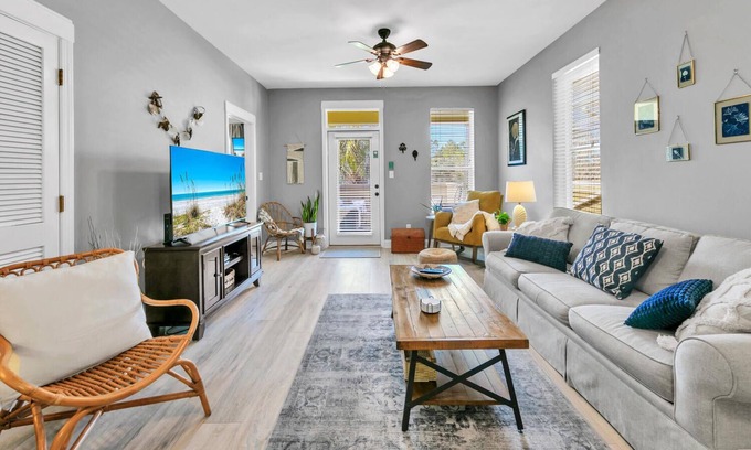 Dune Allen Beach Condo | ☀️Stunning 30A Retreat-Pool-4 Bikes-Shore Bird Sanctuary☀️