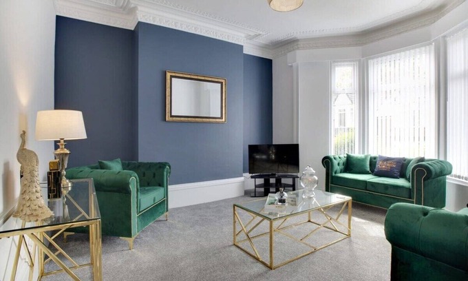 Sunderland House | Stunning 4-Bedroom, 2 Bathrooms in Sunderland