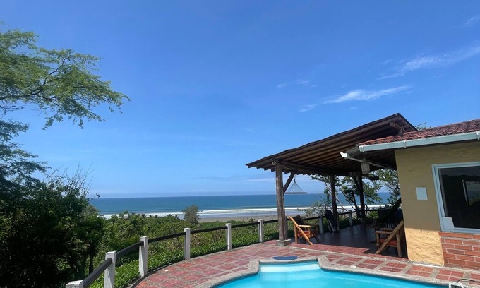 Comuna San Jose House | Stunning 4-bedroom house in Curia with pool, view from the sea, AC,WiFi and more