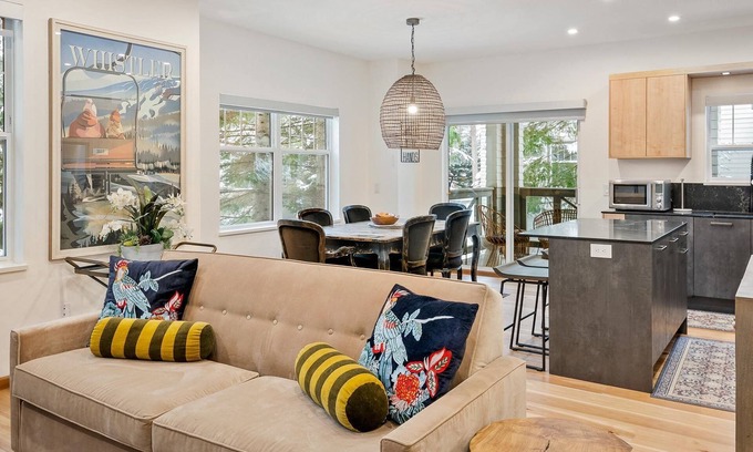 Blueberry Hill House | Stunning 5 Star one level townhouse Blueberry Hills Deer Run