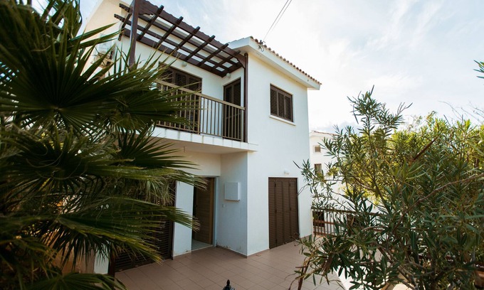 Pomos House | Stunning and Relaxing 3-Bed House in Pomos