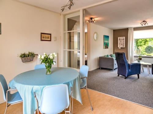 Schoorl Apartment | Stunning apartment in Schoorl, North Hollandâ you can bike to the beach