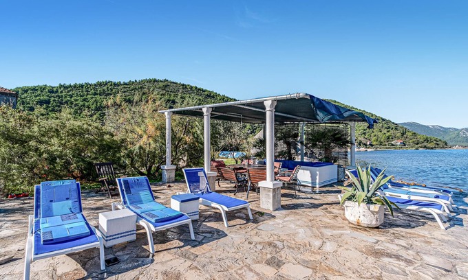Broce Apartment | Stunning apartment in Ston with WiFi