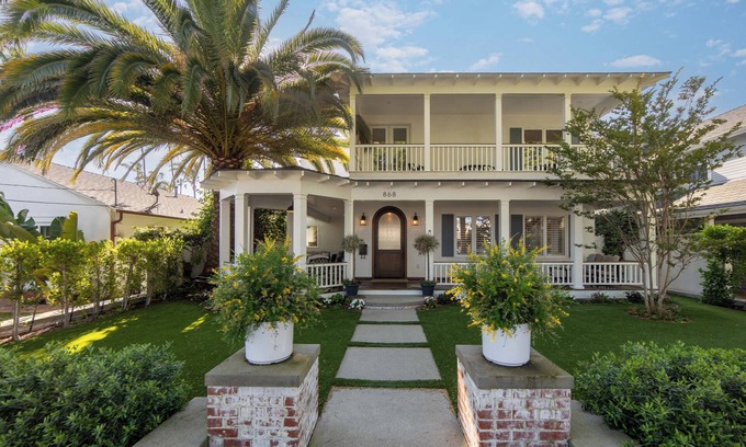 Coronado House | Stunning Beachside Living at 868 J Ave, Coronado nnFor Rent