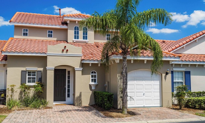 Tuscan Hills House | Stunning, boutique 3 bed/3.5 bath home on the gated resort of Tuscan Hills