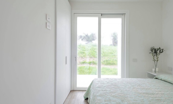 La Pelosa Apartment | Stunning CapoFalcone Charming Apartment B4PREM 4 persons