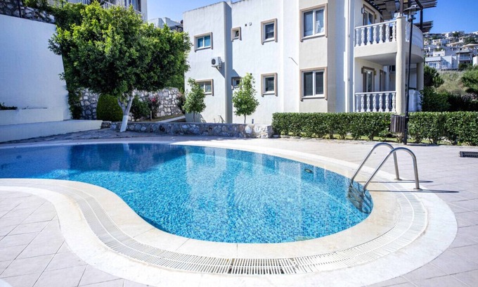 Bogazici Apartment | Stunning Flat near Beach with Shared Pool n Bodrum