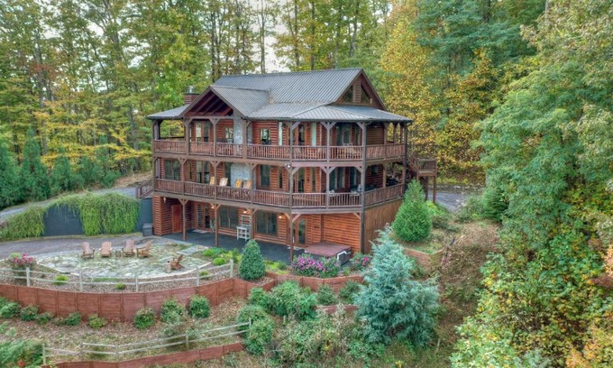 Raccoon Ridge House | Stunning Forested Views, Hot Tub And A Pool Table
