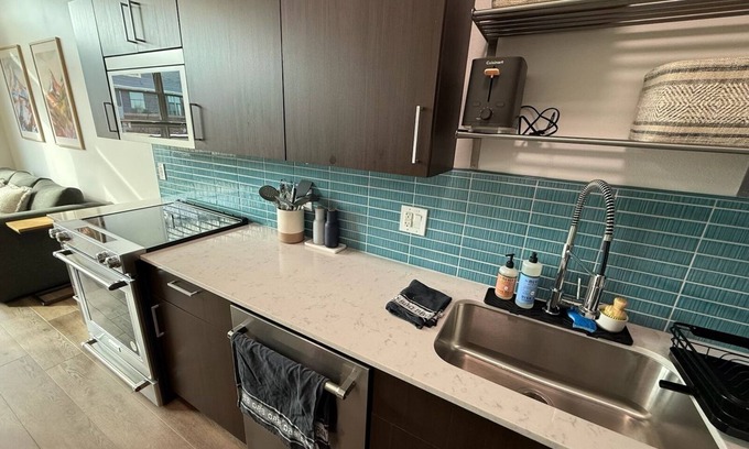 Central Boulder Condo | Stunning Furnished 1BR/1BA Condo in Downtown Boulder - Digital Nomad's Dream