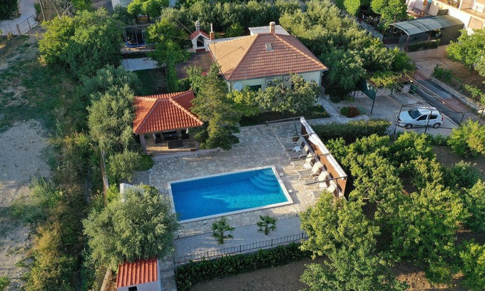 Kastel Kambelovac House | Stunning home in Kastel Kambelovac