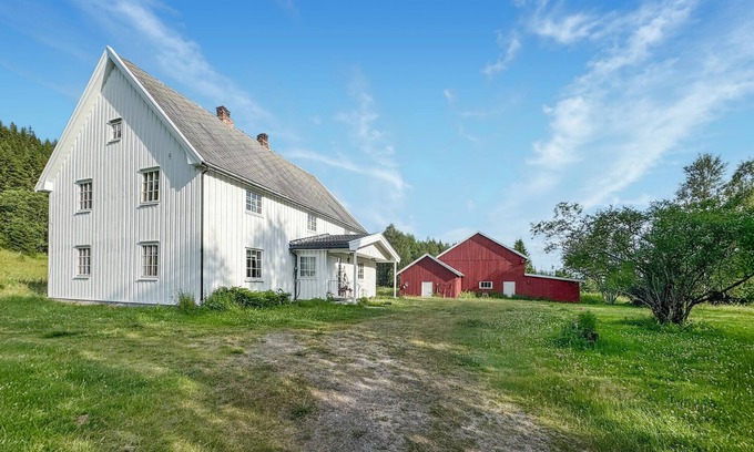 Engerdal House | Stunning home in Engerdal with WiFi