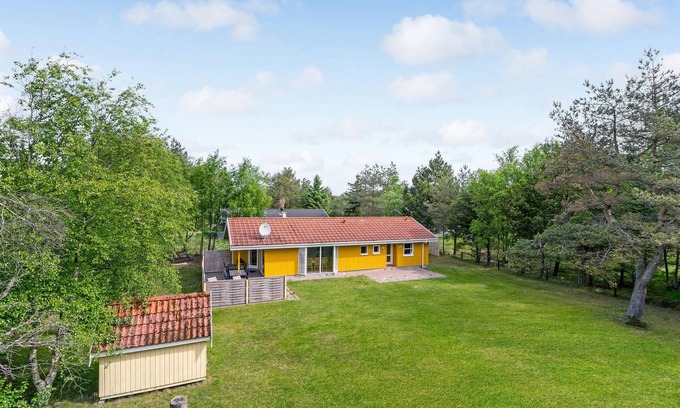 Torup Strand House | Stunning home in Fjerritslev with WiFi