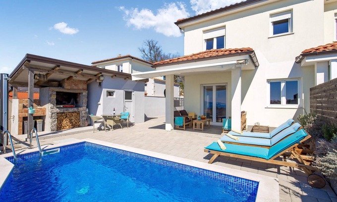 Sarsoni House | Stunning home in Kastav with WiFi