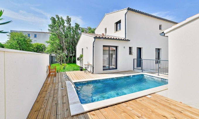 Monteux House | Stunning home in Monteux with WiFi