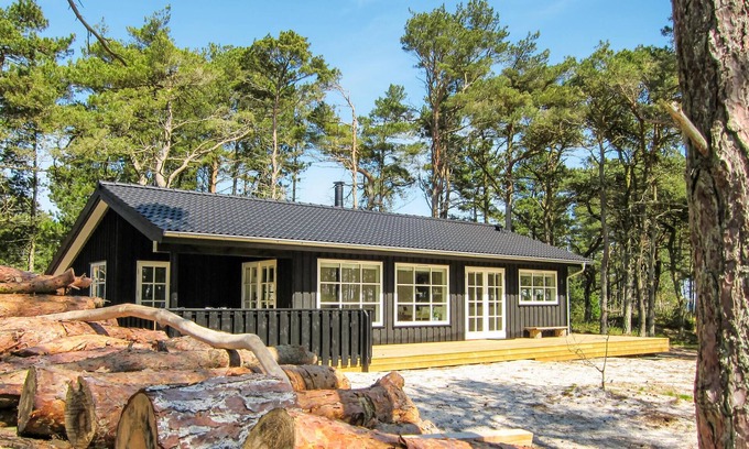 Bedegaard House | Stunning home in Nexø with kitchen