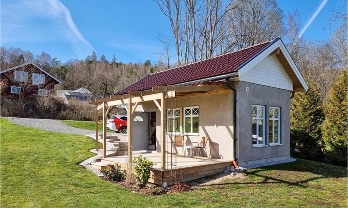 Kungalv O House | Stunning Home In Romelanda With Kitchen