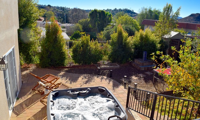 Thousand Oaks House | Stunning house with firepit, deck, enclosed backyard and mountain views
