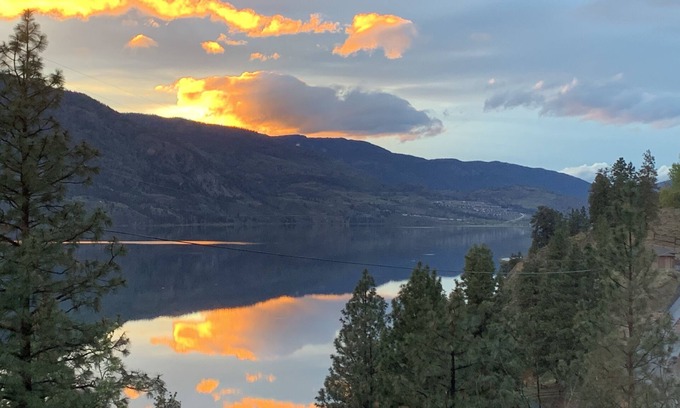 Okanagan-Similkameen House | Stunning lake views in the heart of wine country!
