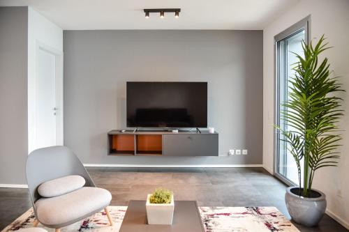 Melide Apartment | Stunning Lake View Apartment by Feel Ticino Feel Home
