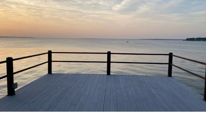 Gun Barrel City House | Stunning Lakeside Cottage w/ Private Dock on Beautiful Open Waterfront