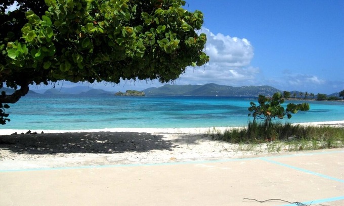 Red Hook Condo | Stunning location on beautiful Sapphire Beach