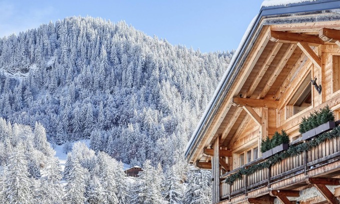 Praz-sur-Arly Ski Chalet | Stunning luxury chalet with pool directly on the slopes