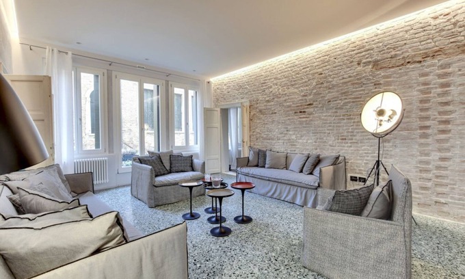 San Marco Apartment | STUNNING MODERN APARTMENT IN THE HEART OF VENICE M0270422824