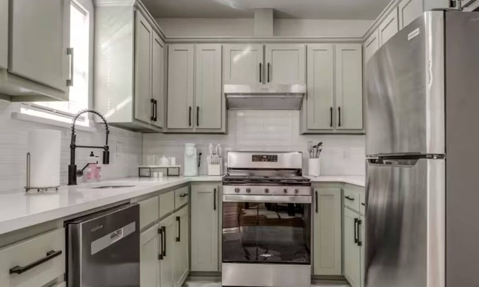 Central Oklahoma City House | Stunning Modern Home just minutes from Brick-town and downtown area of OKC!