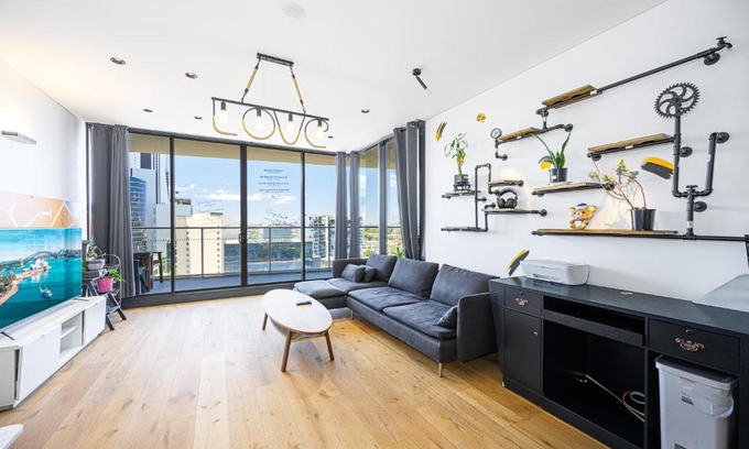 Parramatta Apartment | Stunning New 2 Bedrooms Apt Shopping & Parking