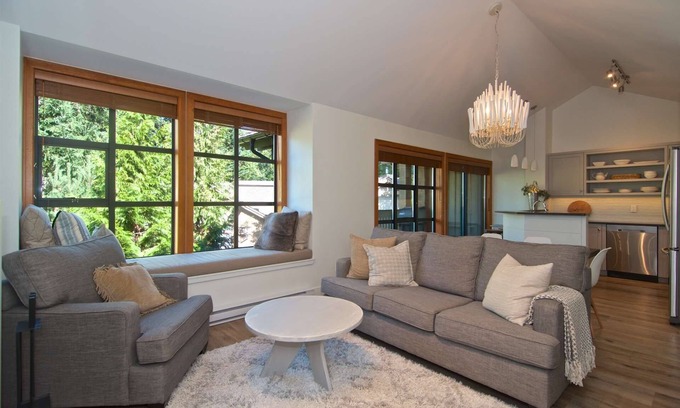 Blackcomb House | Stunning newly remodeled - spacious townhome in Upper Village. Great for Families! Free ski shuttle