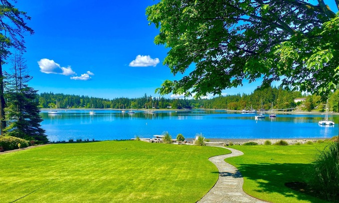 Port Ludlow House | Stunning No Bank Waterfront Home On Mats Mats Bay