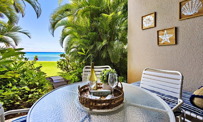 Honokowai Condo | Stunning ocean front condo with sandy beach access