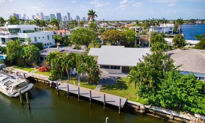 Lauderdale Harbours House | Stunning oceanfront home with boat parking & jetted tub - snowbird-friendly
