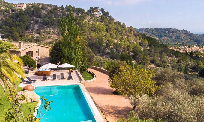 Mancor de la Vall Villa | Stunning private villa for 8 guests with private pool, WIFI, A/C, TV, patio and panoramic view