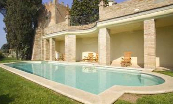 Castelfiorentino Villa | Stunning private villa with private pool, hot tub, WIFI, A/C, TV, terrace, close to San Gimignano