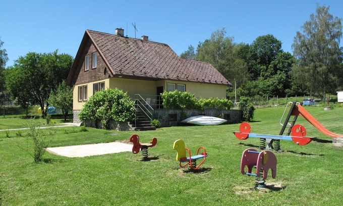 Tyn nad Vltavou House | Stunning private villa for 8 guests with WIFI, TV, terrace, pets allowed and parking