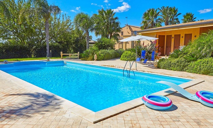 Castelvetrano Villa | Stunning private villa with A/C, private pool, WIFI, TV, terrace, pets allowed and panoramic view