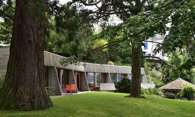 Montreux Villa | Stunning private villa for 7 people with WIFI, TV, terrace and pets allowed