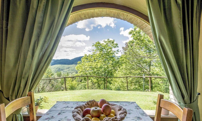 Roccastrada House | Stunning private villa with WIFI, A/C, TV, patio, pets allowed, panoramic view and parking