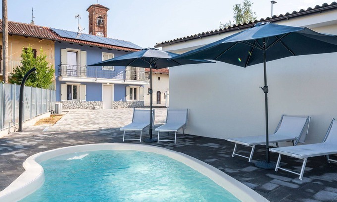 Cherasco House | Stunning private villa for 6 guests with private pool, A/C, WIFI, TV and terrace