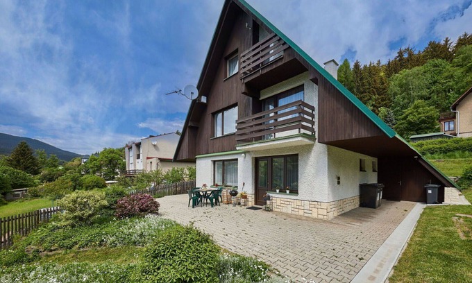 Svoboda nad Upou Villa | Stunning private villa for 15 guests with WIFI, TV, patio and pets allowed