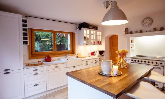 Villars-sur-Ollon House | Stunning private villa for 11 people with WIFI, TV, terrace, pets allowed and parking