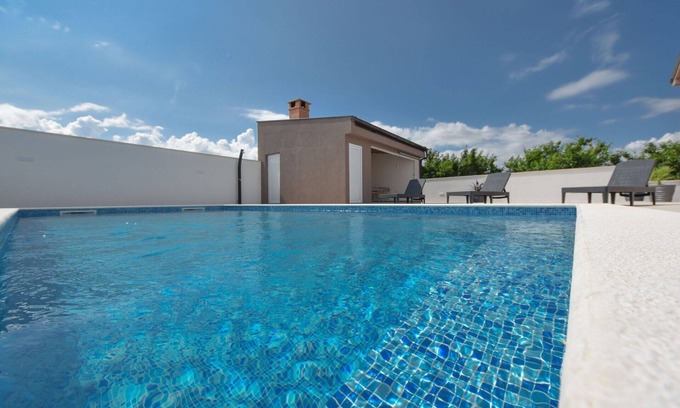 Velim House | Stunning private villa for 8 guests with private pool, WIFI, A/C, TV and terrace