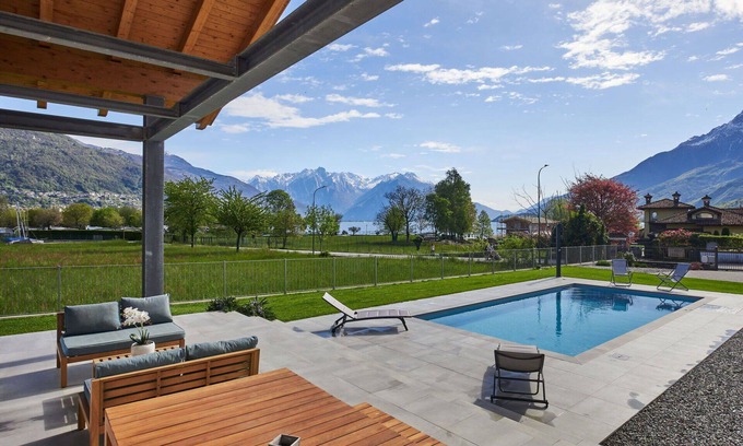 Dongo House | Stunning private villa for 5 people with private pool, TV and terrace