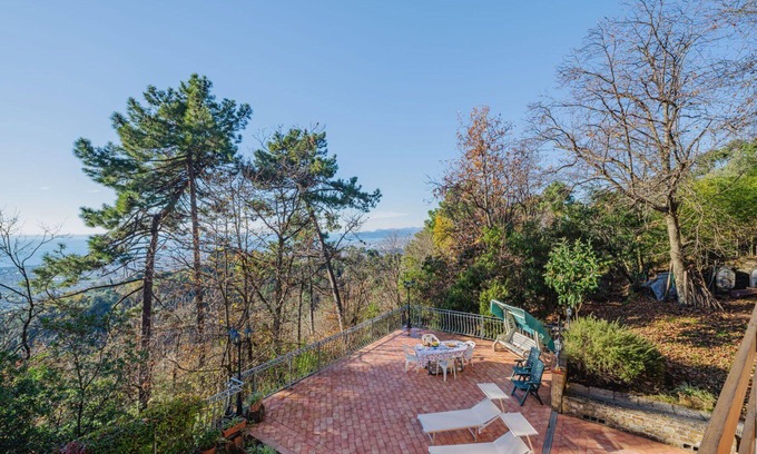 Massa House | Stunning private villa for 4 people with WIFI, TV and terrace