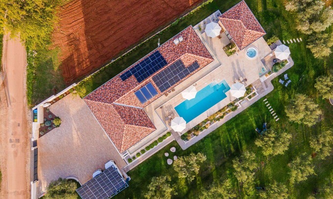 Kastelir-Labinci Villa | Stunning private villa for 8 guests with hot tub, A/C, private pool, WIFI, TV and terrace