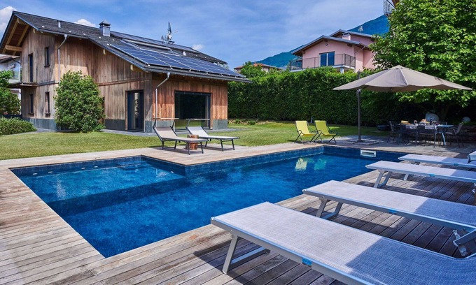Colico Piano Villa | Stunning private villa with WIFI, private pool, A/C, hot tub, TV, patio and pets allowed
