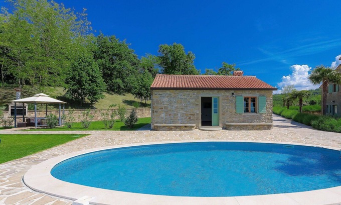 Krasica Villa | Stunning private villa with WIFI, private pool, A/C, TV, patio, pets allowed and panoramic view