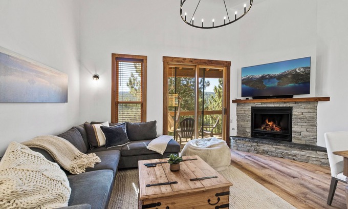Truckee Condo | Stunning Remodeled Northstar Condo | On Shuttle Route | HOA Pool Access | Close to Biking and Golf